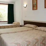 La Nina Hotel