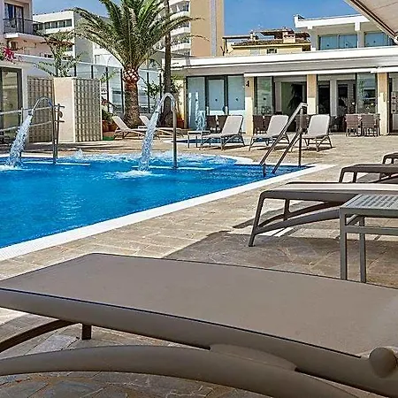 Otel La Nina