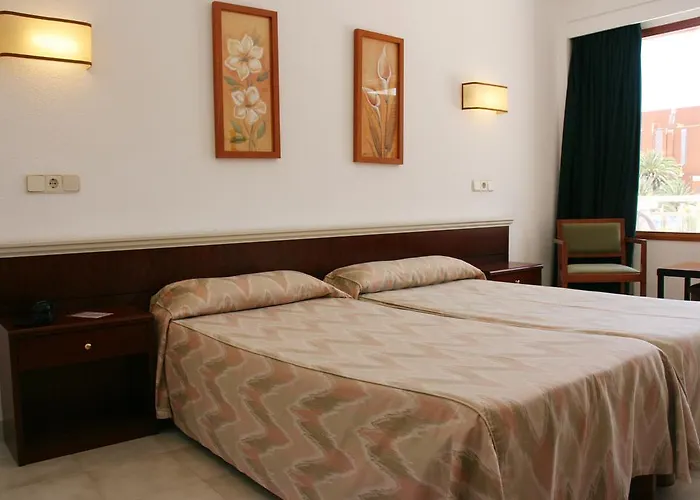 La Nina Cala Millor (Mallorca)